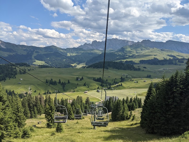 Telecabina Ortisei - Alpe di Siusi - Telecabina Ortisei - Alpe di Siusi via Piz, 1, 39040 Castelrotto BZ, Italy