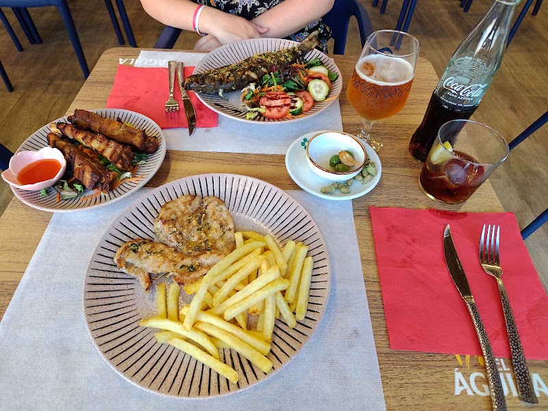 MAGNO´S Bistro - MAGNO´S Bistro, Edificio Reino I, Carrer de Madrid, 10, Local 3, 07820 Sant Antoni de Portmany, Illes Balears, Spain