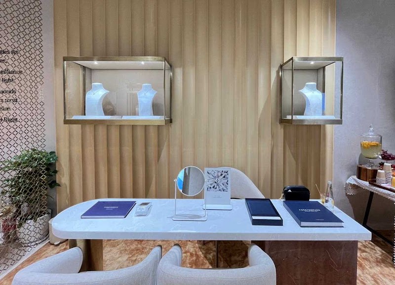 FOREVERMARK DIAMOND JEWELLERY - Nexus Elante Mall, Chandigarh - FOREVERMARK DIAMOND JEWELLERY - Nexus Elante Mall, Chandigarh, No.10, Elante Mall, Main Road, Phase-1, Industrial Area Phase I, Chandigarh, 160002, India