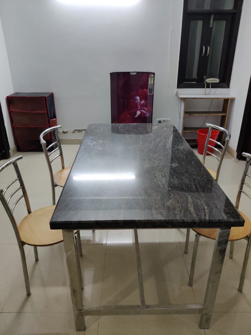 Comfort Rooms PG - Comfort Rooms PG 9B, Lane No. 4, near kotak Mahindra ATM, metro (Near Made Easy, IGNOU Rd, near saket, Saiyad ul Ajaib, Saket, New Delhi, Delhi 110030, India