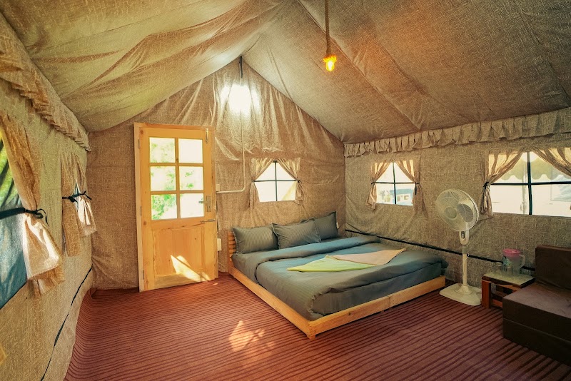 The Bushman Lodge - The Bushman Lodge The Bushman Lodge, Ghiyagi, Jibhi, Himachal Pradesh 175123, India