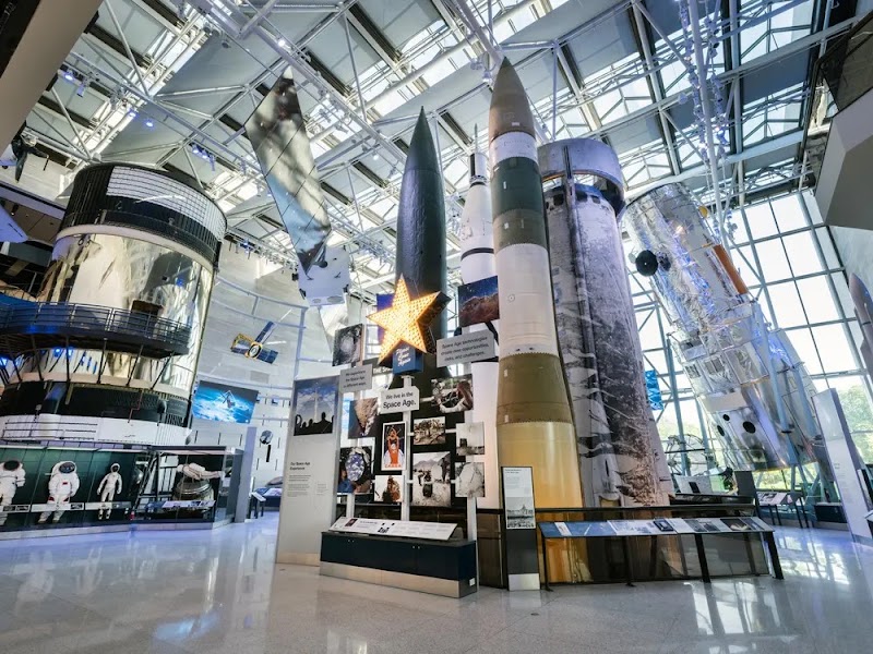 Smithsonian's National Air and Space Museum - Smithsonian's National Air and Space Museum 650 Jefferson Dr SW, Washington, DC 20004, USA