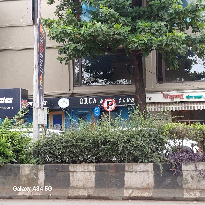 Orca Dive Club - Orca Dive Club 1/110 Shroff House, Opp Jijamata Nagar, Dr. E. Moses Road, Worli, Gandhi Nagar, Upper Worli, Worli, Mumbai, Maharashtra 400018, India