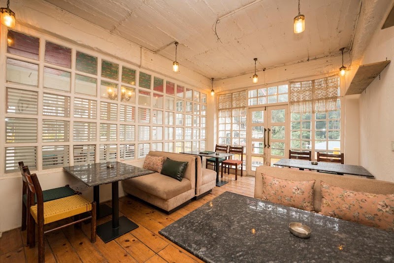 Shanti Cafe - Signature Stays Manali - Shanti Cafe - Signature Stays Manali River Bank, near Clubhouse Road, Old Manali, Manali, Himachal Pradesh 175131, India