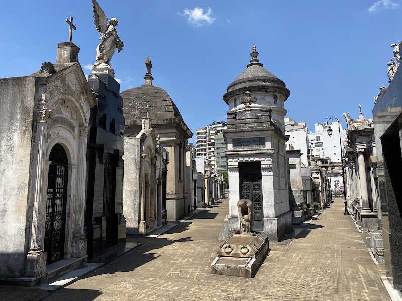 Recoleta Cemetery - Recoleta Cemetery, Junín 1760, C1113 Cdad. Autónoma de Buenos Aires, Argentina