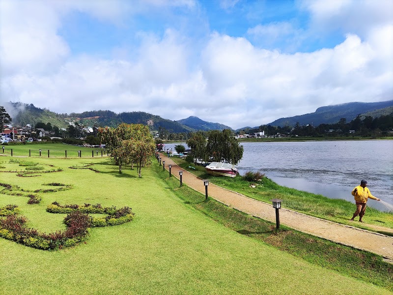 Gregory Park - Gregory Park, XQ4G+PX6, Peradeniya-Badulla-Chenkaladi Hwy, Nuwara Eliya 22200, Sri Lanka