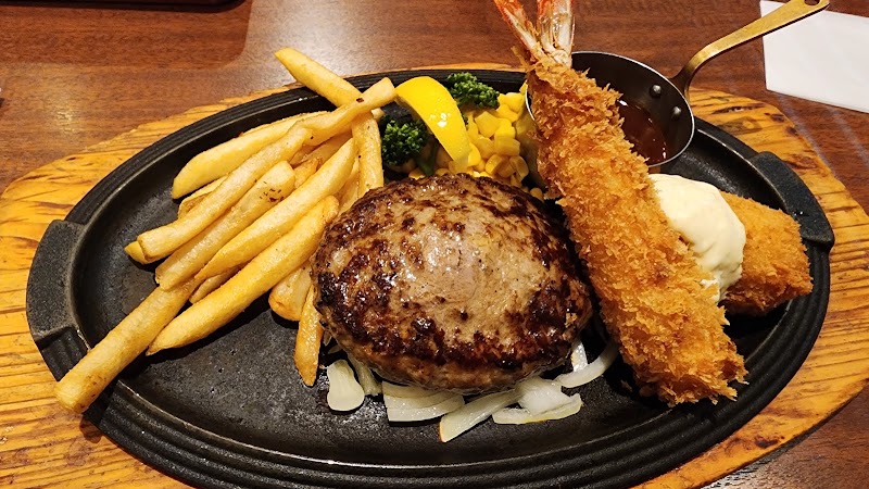 Royal Host - Royal Host Japan, 〒160-0022 Tokyo, Shinjuku City, Shinjuku, 7-chōme−27−９ 相鉄フレッサイン東新宿駅前 1F