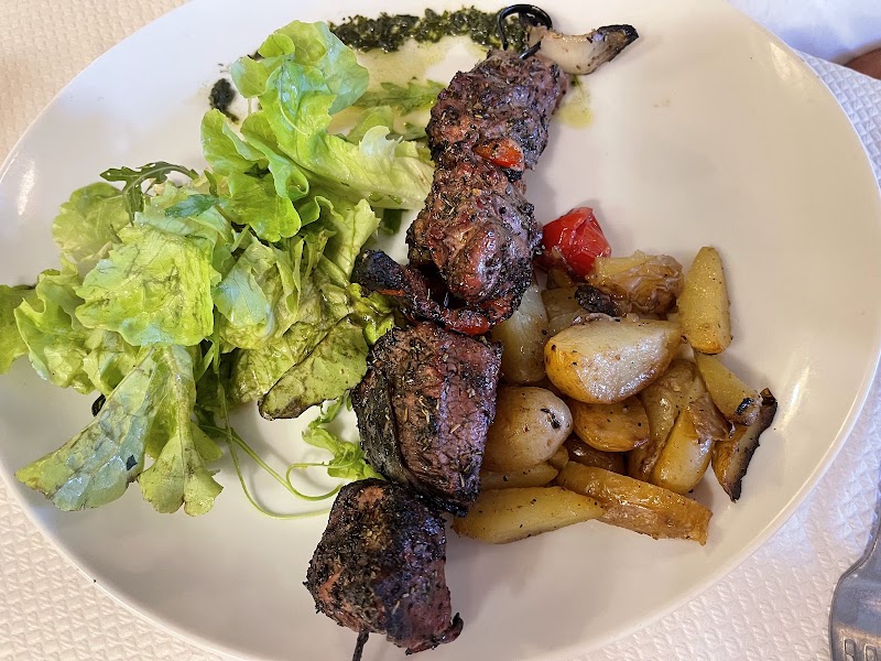 Le Petit Châtelet - Le Petit Châtelet 39 Rue de la Bûcherie, 75005 Paris, France
