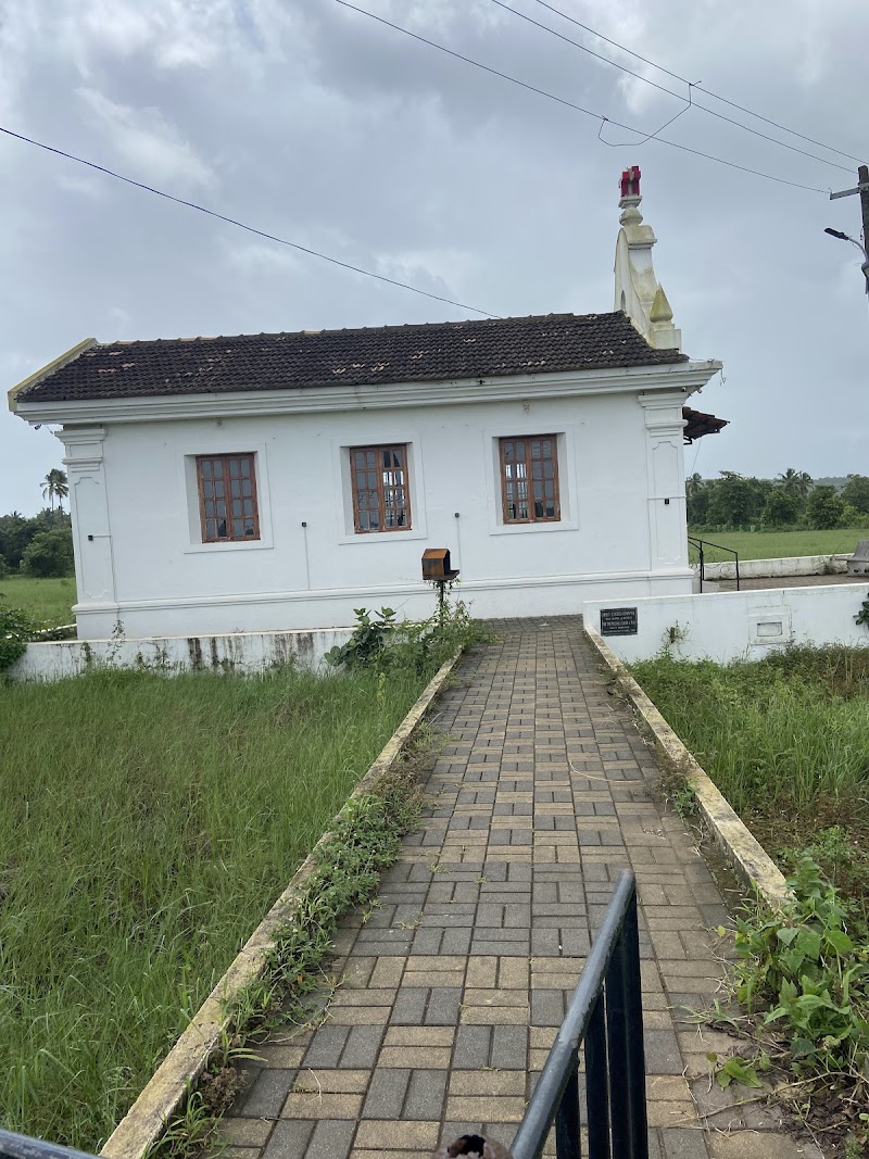 Holy Cross Chapel - Holy Cross Chapel, HQGP+V5F, Parra, Goa 403510, India