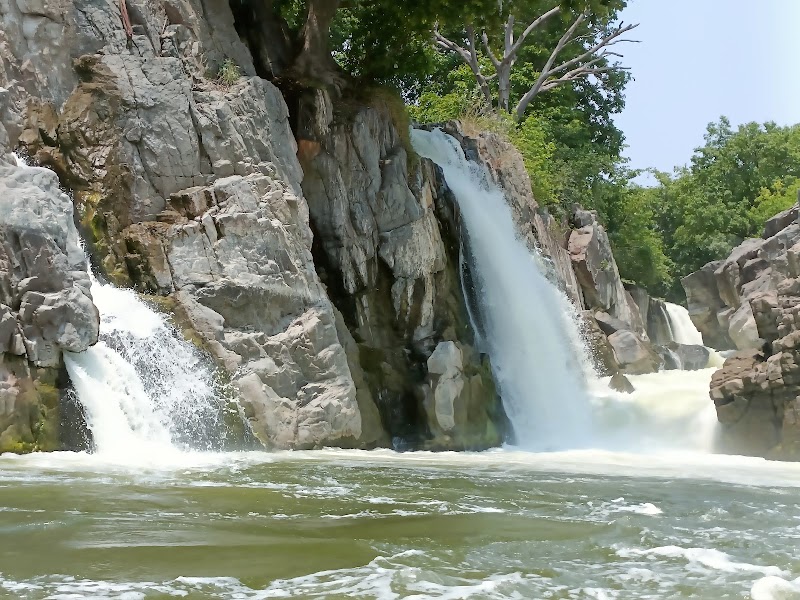 Hogenakkal - Hogenakkal, Tamil Nadu 636810, India