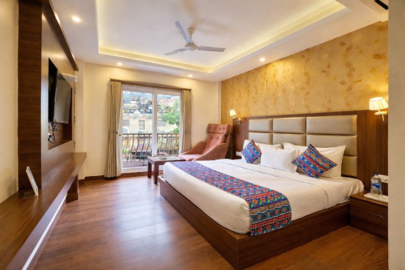 THE SIGNATURE INN MCLEODGANJ - THE SIGNATURE INN MCLEODGANJ Jogiwara Rd, McLeod Ganj, Dharamshala, Himachal Pradesh 176215, India
