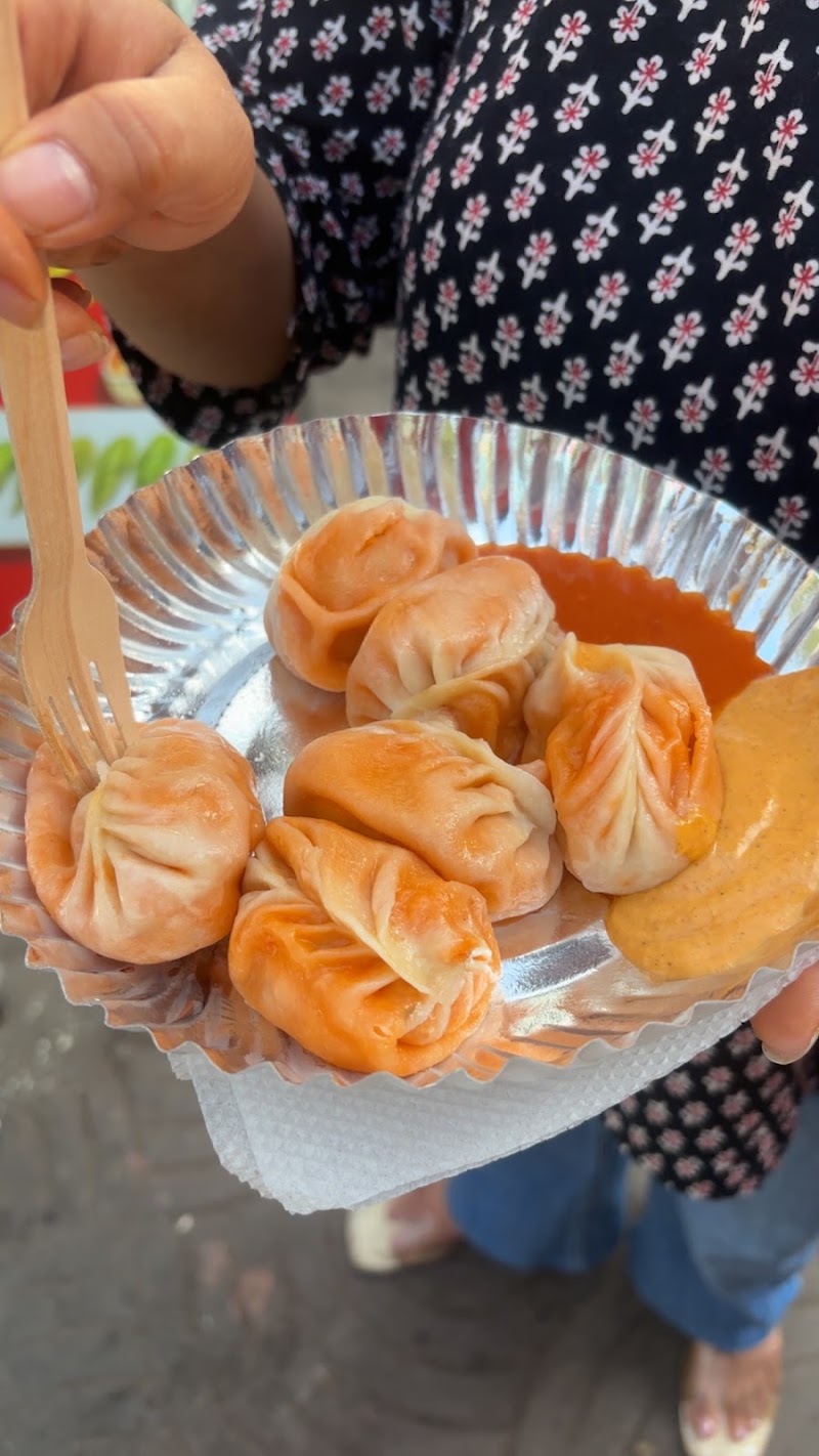 Momo Station