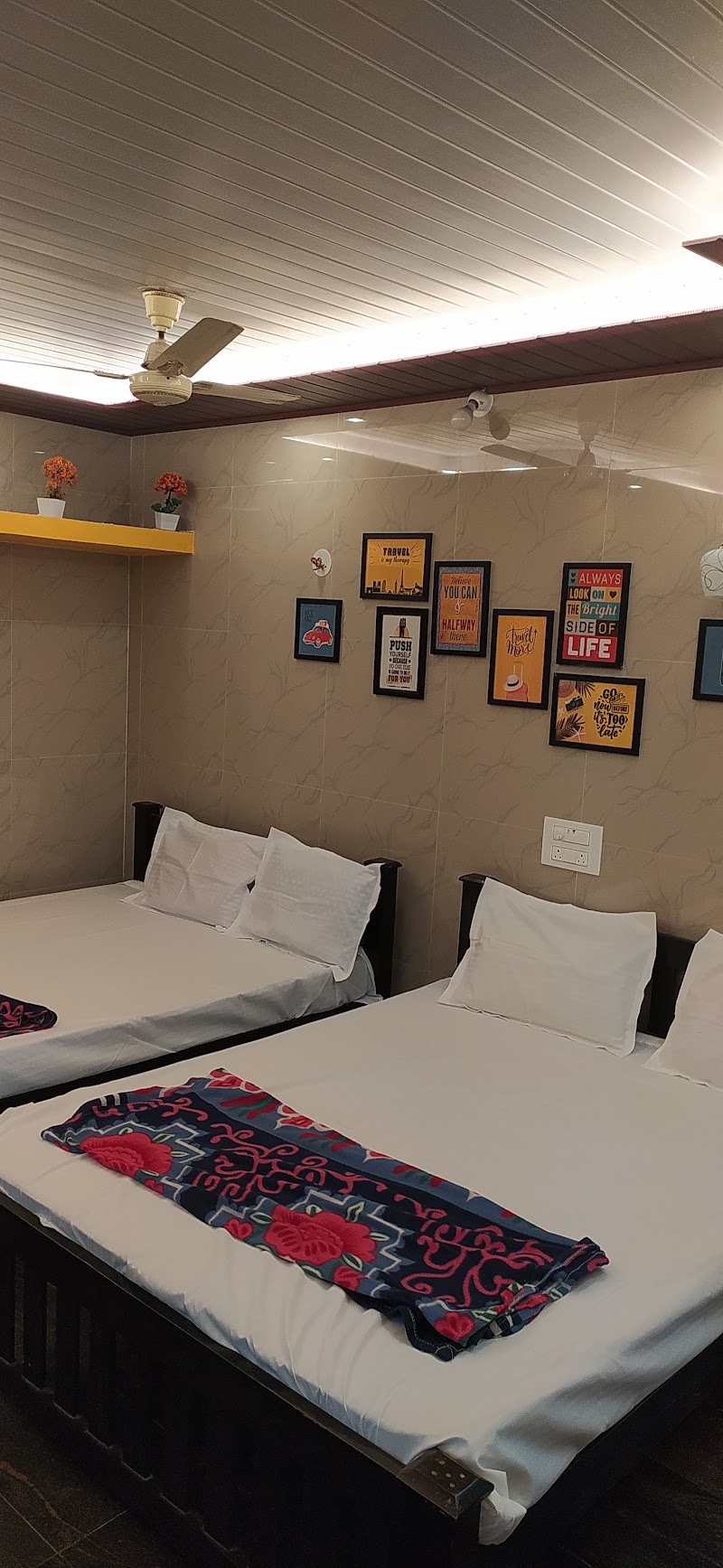 Sarvesh Arunndekar Home Stay AC room - Sarvesh Arunndekar Home Stay AC room, H894+R7M, Dubbansasi, Bhavikodla, Karnataka 581319, India