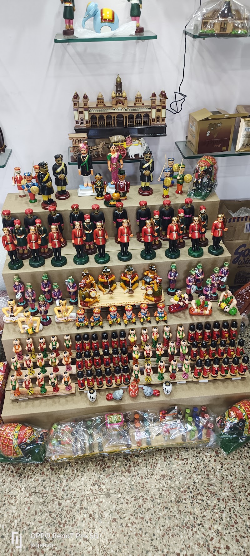 Channapatna toys(Bommbe_0114) - Channapatna toys(Bommbe_0114), Bhashyam circle, 61st Cross Rd, 5th Block, Rajajinagar, Bengaluru, Karnataka 560010, India