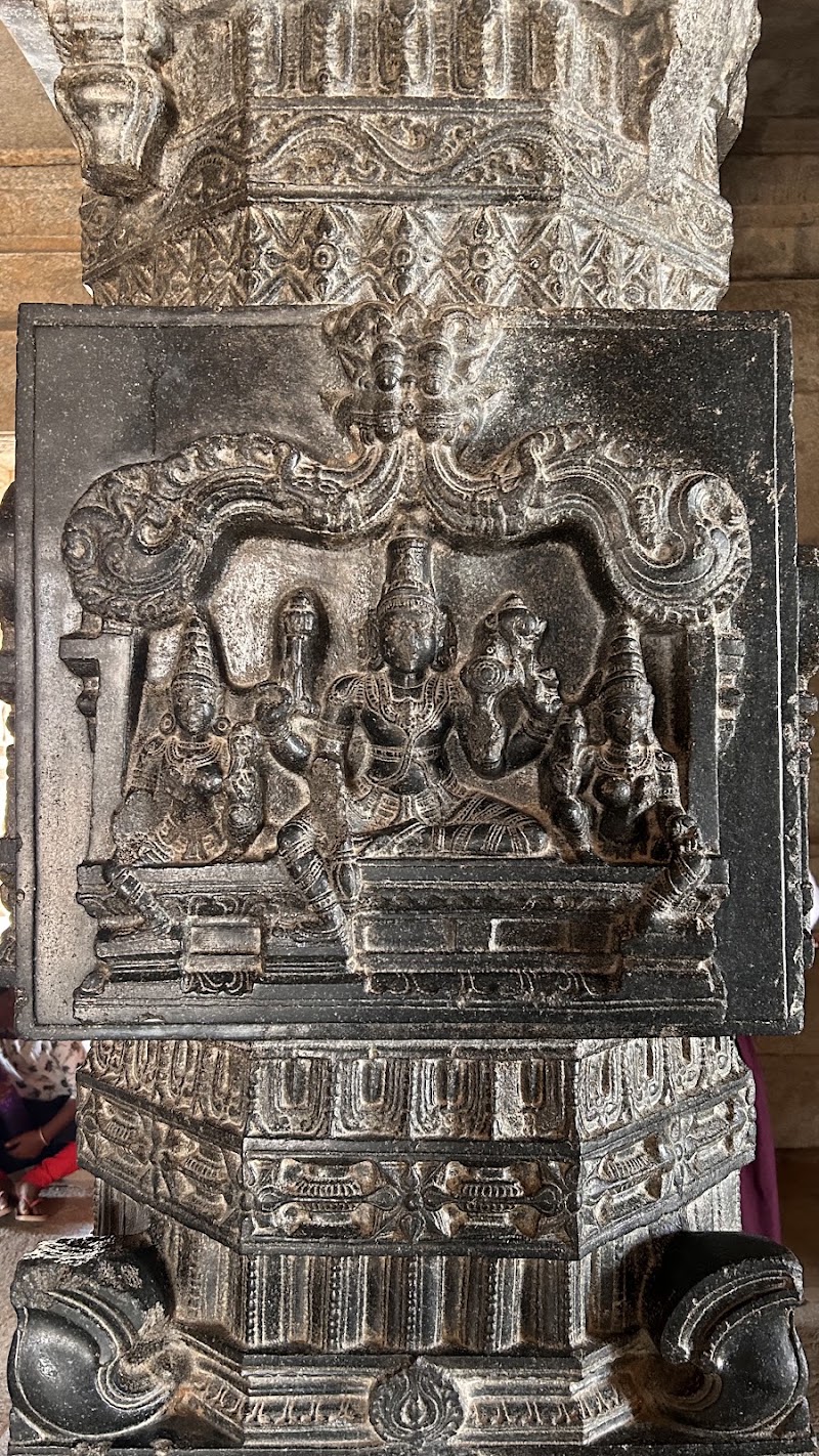 Hazara Raama Temple - Hazara Raama Temple 8F99+4G2, Karnataka 583221, India