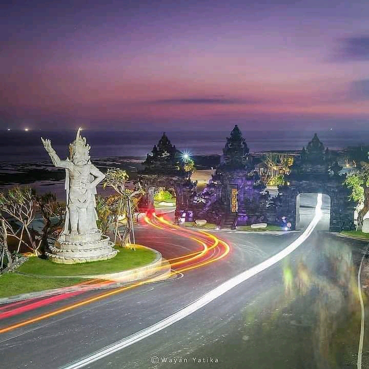 Melasti Beach - Melasti Beach, Jl. Melasti Ungasan, Ungasan, Kec. Kuta Sel., Kabupaten Badung, Bali 80361, Indonesia