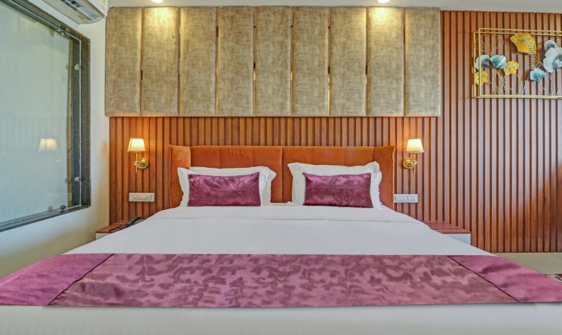 Hotel Woodville Inn - Hotel in Mcleodganj - Hotel Woodville Inn - Hotel in Mcleodganj Hotel Woodville Inn, Temple Rd, near Dalai Lama, McLeod Ganj, Dharamshala, Himachal Pradesh 176215, India