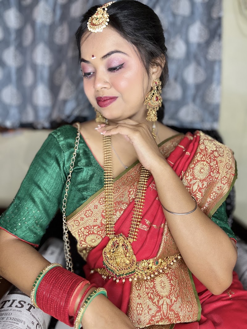 Makeup stories by moon (Megha Borkar) - Makeup stories by moon (Megha Borkar), St.83, qt.3/D, HSCL Colony, Sector 6, Bhilai, Chhattisgarh 490006, India