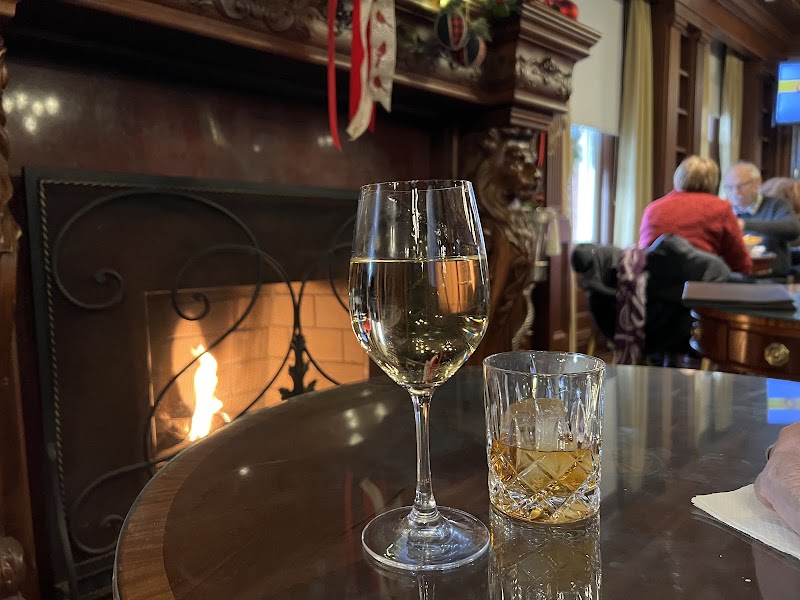 Churchill Lounge - Churchill Lounge 6 Picton St, Niagara-on-the-Lake, ON L0S 1J0, Canada