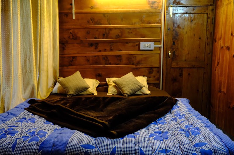 Dannyyy's Riverside Cottage - Dannyyy's Riverside Cottage Dannyyy’s Riverside Cottage, Gadagushaini, Jibhi, Tandi, Himachal Pradesh 175123, India