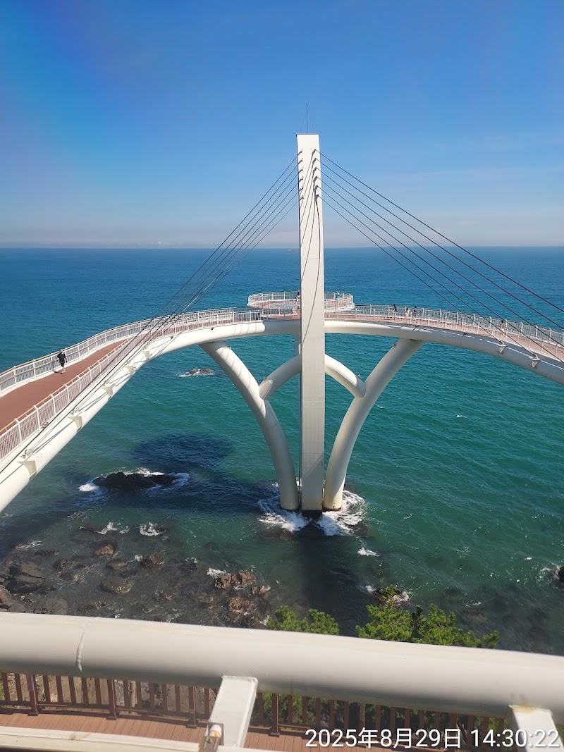 Haeundae Blueline Park - Cheongsapo Station - Haeundae Blueline Park - Cheongsapo Station South Korea, Busan, Haeundae, Cheongsapo-ro, 116 청사포정거장 2F