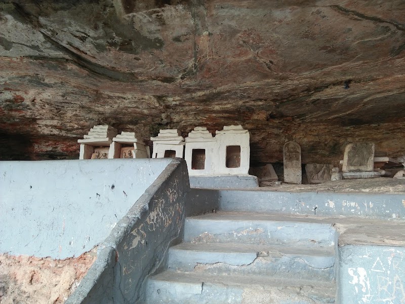 Pandav Caves and Fall - Pandav Caves and Fall, P3J8+7JF, NH 39, Nahri, Madhya Pradesh 488001, India
