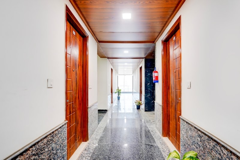 Super Townhouse by OYO Sector 93 Noida Expressway - Super Townhouse by OYO Sector 93 Noida Expressway Townhouse Sector 93, Noida-Greater Noida Expy, GT 83, Sector 93, Noida, Uttar Pradesh 201304, India