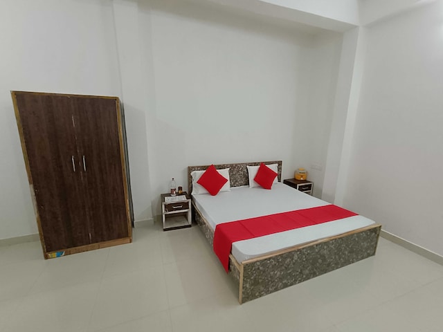 Shri Ramlalla Bhawan - Shri Ramlalla Bhawan, Plot No -4 , Digamber Jain Mandir, Near Asarfi Bhawan, 0, Ramanuj Nagar, Ayodhya, Uttar Pradesh 224123, India