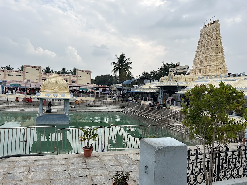 Kanipakam Vinayaka Temple - Kanipakam Vinayaka Temple, Irala Mandal, Kanipakam, Andhra Pradesh 517131, India