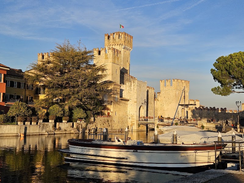 Parcheggio Diaz - Parcheggio Diaz Viale Guglielmo Marconi, 29, 25019 Sirmione BS, Italy