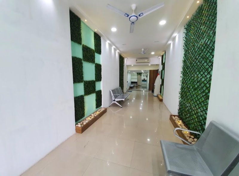 AP PARAMEDICAL INSTITUTE KAMAL VIHAR RAIPUR (CG) - AP PARAMEDICAL INSTITUTE KAMAL VIHAR RAIPUR (CG), Raghuraj Tower Sector 9 KAMAL VIHAR ROAD MMR HOSPITAL KE SAMNE, Kamal Vihar, Sector 8 A, Raipur, Chhattisgarh 492015, India