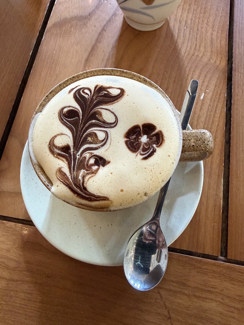 Hanoi Coffee Station & Restaurant - Hanoi Coffee Station & Restaurant Tầng 2, 44 P. Hàng Bè, Hàng Bạc, Hoàn Kiếm, Hà Nội 11011, Vietnam