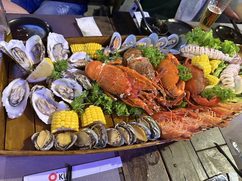 Ơ Kìa - Seafood Restaurant - Ơ Kìa - Seafood Restaurant 7 Trần Phú, Hải Châu, Đà Nẵng 550000, Vietnam