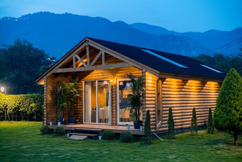 Alaya stays by ELIVAAS Alora - Alaya stays by ELIVAAS Alora Khasra No. 165, 1 & 166/2, Mussoorie Rd, near DIT University, Salan Gaon, Bhagwant Pur, Bagral Gaon, Dehradun, Uttarakhand 248009, India