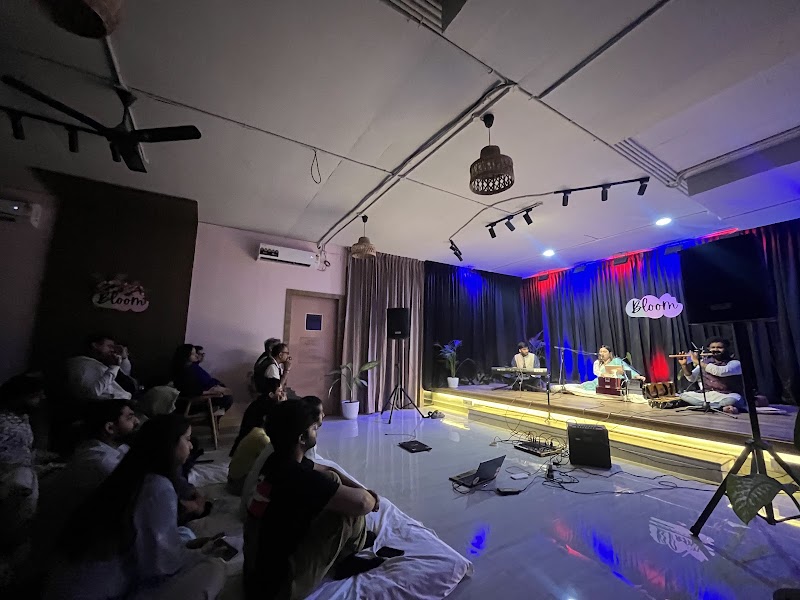 Bloom Creative Zone - HSR - Bloom Creative Zone - HSR, 2nd & 3rd floor, AJ Towers, #1174, 24th Main Rd, above Axis Bank, Garden Layout, Sector 2, HSR Layout, Bengaluru, Karnataka 560102, India