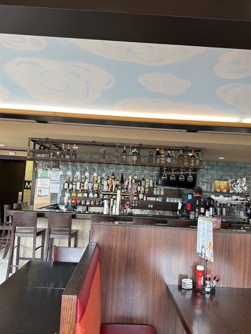 Runway Diner - Runway Diner, 380 US-46, South Hackensack, NJ 07606, USA