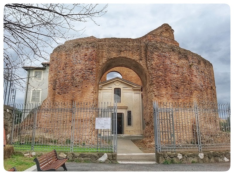 Mausoleum of Saint Helena at Tor Pignattara - Mausoleum of Saint Helena at Tor Pignattara, Via Casilina, 641, 00177 Roma RM, Italy