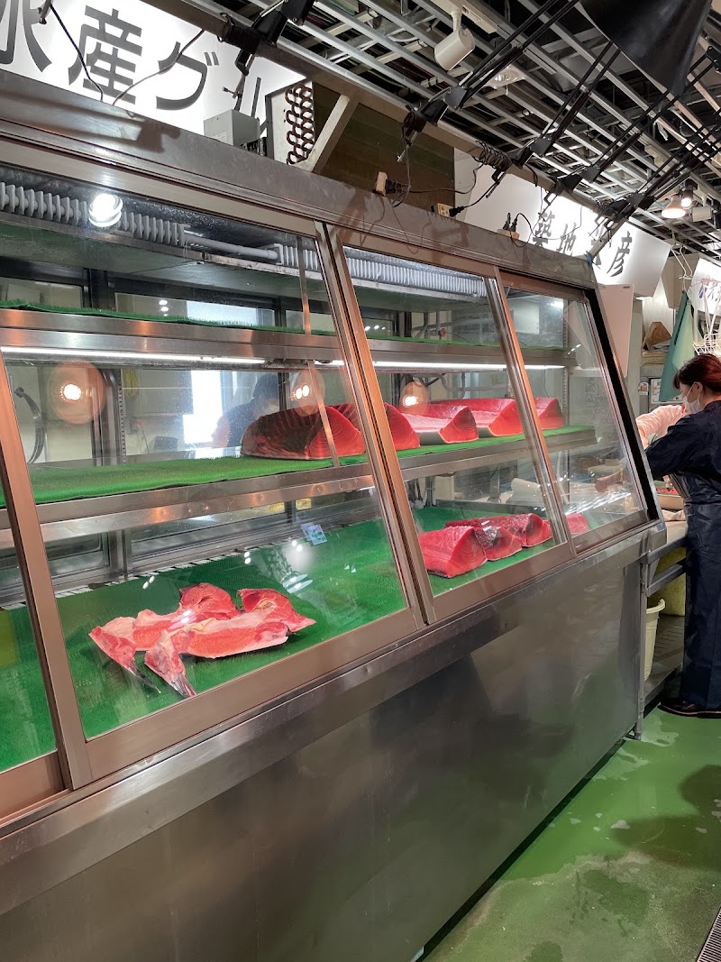 Tsukiji Uogashi - Tsukiji Uogashi 6-chōme-27-1 Tsukiji, Chuo City, Tokyo 104-0045, Japan
