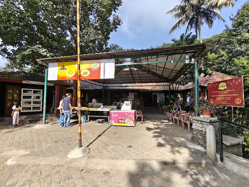 Kamat Lokaruchi Veg Restaurant- Ramanagara