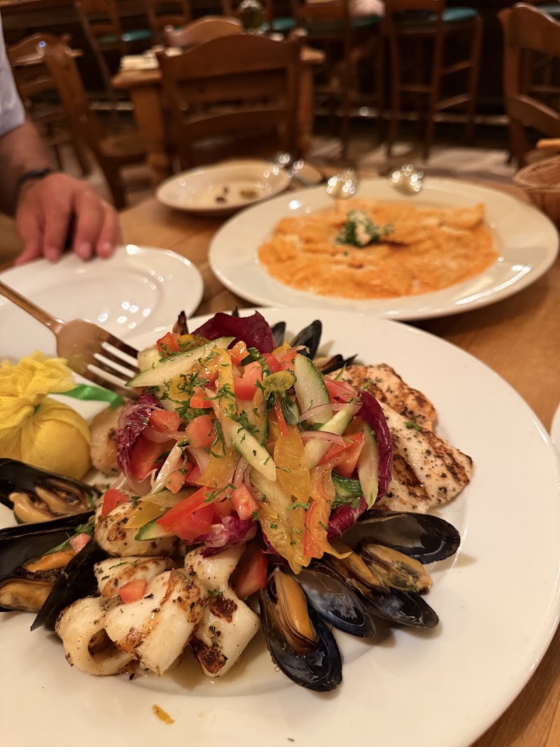 Osteria Laguna - Osteria Laguna 209 E 42nd St, New York, NY 10017, USA
