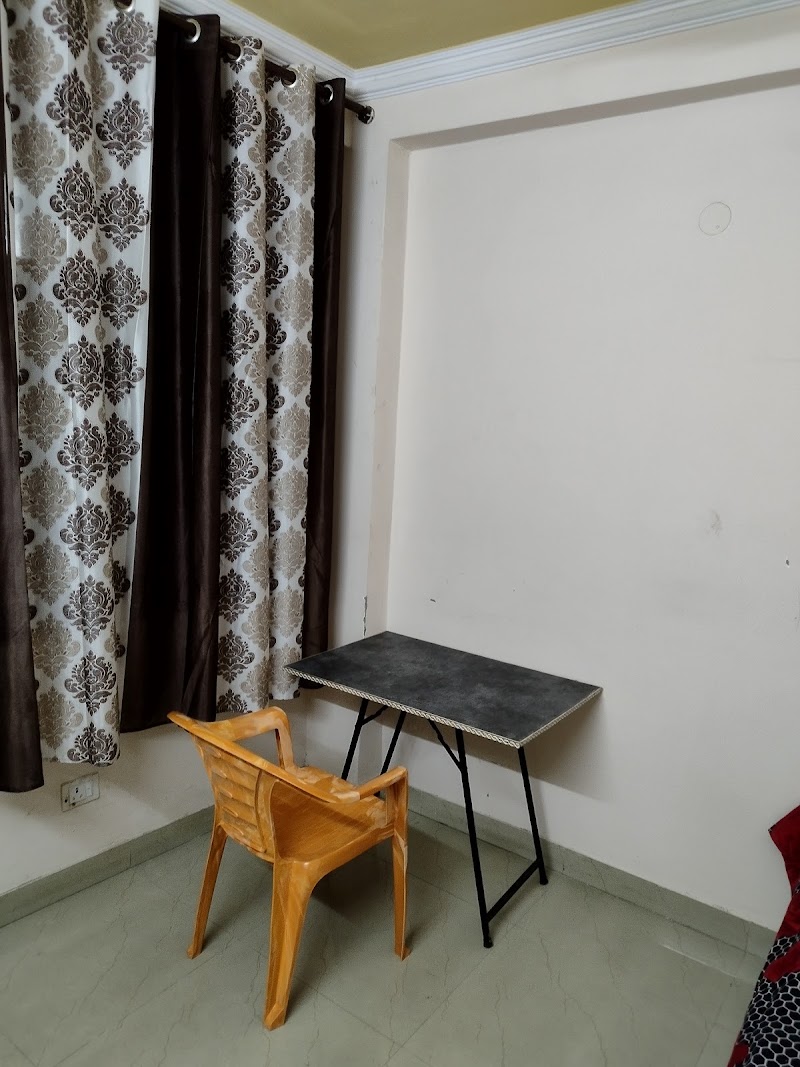 SHRI MARUTI PG - SHRI MARUTI PG Ho, metro station gate, 2, Street No. A96, near Bikaner Sweets, Saidulajab, Saiyad ul Ajaib, Saket, New Delhi, Delhi 110030, India