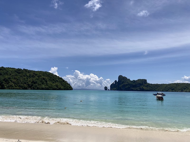 Ao Ton Sai Pier - Ao Ton Sai Pier Moo 7, Phi Phi Island Amphoe Mueang Krabi, Chang Wat Krabi 81000, Thailand