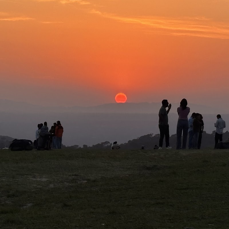 Landing zone field - Landing zone field, 2PV5+2GX, Landing Road, Bir, Suja, Himachal Pradesh 176077, India