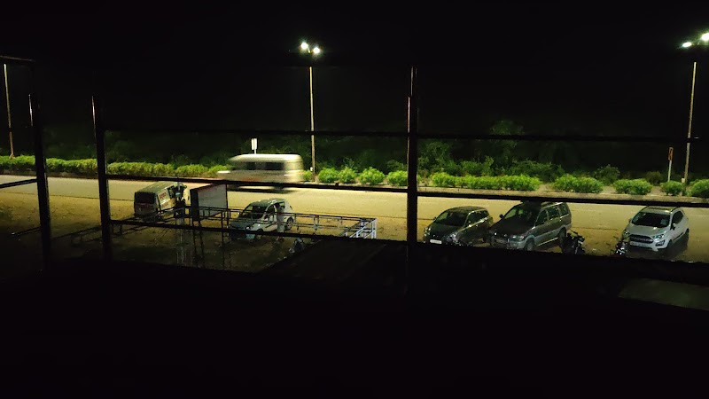 Roop Cafe & Fast Food Restaurant - Roop Cafe & Fast Food Restaurant Pili Ki Talai Mode, Delhi Highway, Near Kunda, Amer, XVPG+Q9Q, Kunda, Amer, Jaipur, Jaipur Heritage (M Corp.) (Part), Rajasthan 302028, India