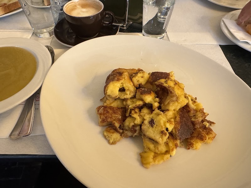 Café Central - Café Central Gilmstraße 5, 6020 Innsbruck, Austria