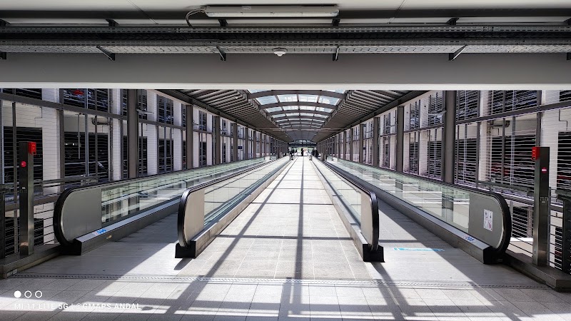 Terminal Parken P20 - Terminal Parken P20, Terminalstr. Mitte Tiefgarage Terminal 2, P 20 - Ebene 05, 85356 München-Flughafen, Germany