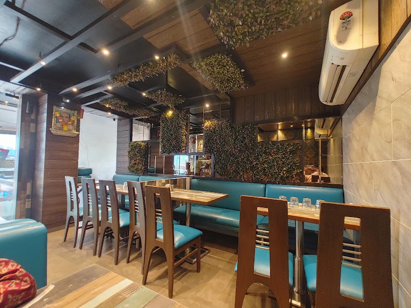 Rasoi Veg Inn. - Rasoi Veg Inn. Shop Number 3 & 4, TRISHUL APARTMENT, A-WING, Chatrapati Shivaji Maharaj Rd, Kandivali, Hemu Colony, Bhagat Colony, Kandivali West, Mumbai, Maharashtra 400067, India