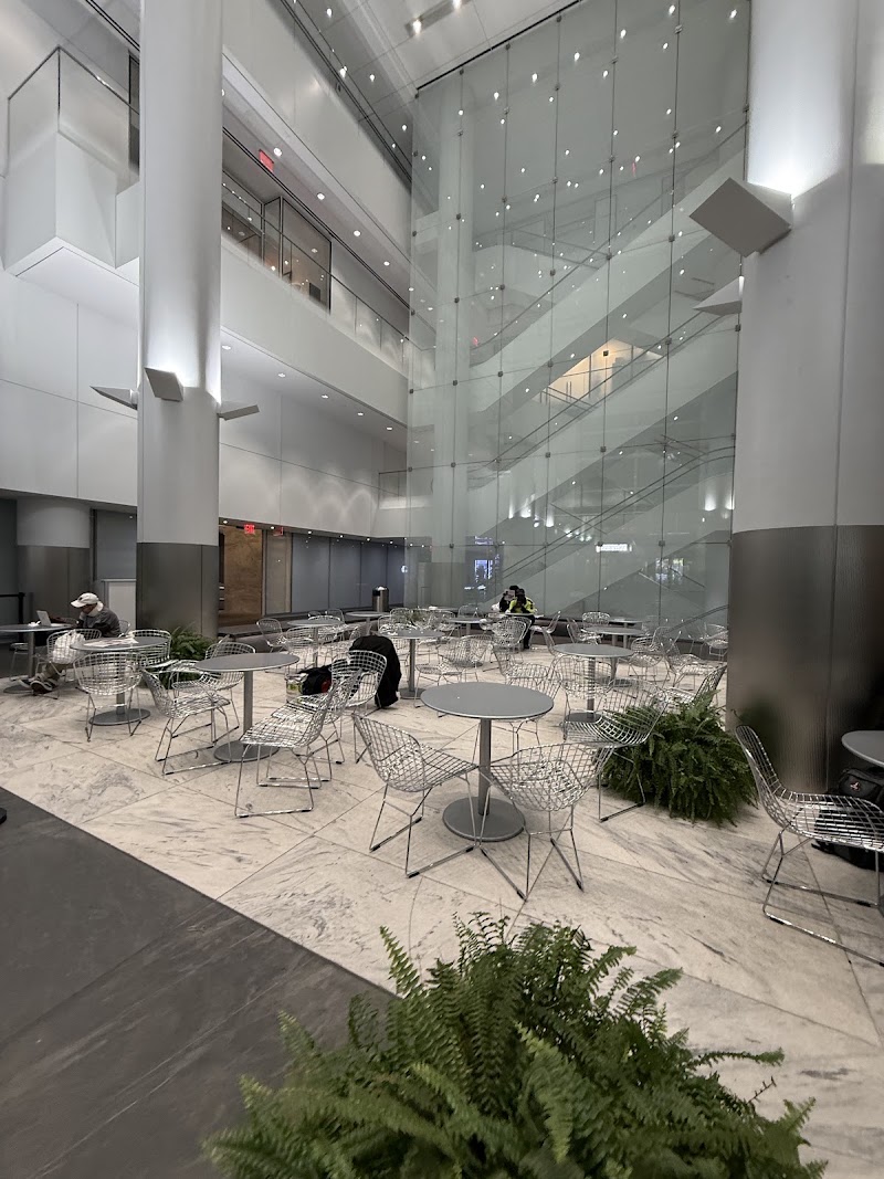 Privately Owned Public Space - Privately Owned Public Space, 575 5th Ave, New York, NY 10017, USA
