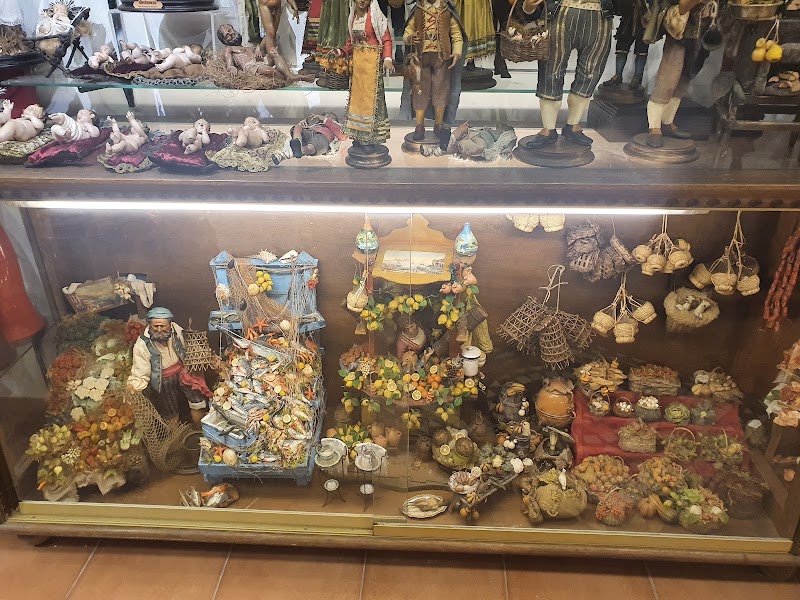 Sciuscià di Manzavino Carmela - Sciuscià di Manzavino Carmela, Via S. Gregorio Armeno, 3, 80138 Napoli NA, Italy