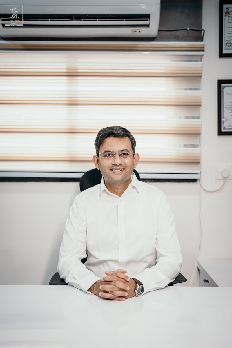 Dr. Ravi Jaiswal - Dr. Ravi Jaiswal, OPD 36, Ramkrishna CARE hospital, Pachpedi Naka, Raipur, Tikrapara, Chhattisgarh 492015, India
